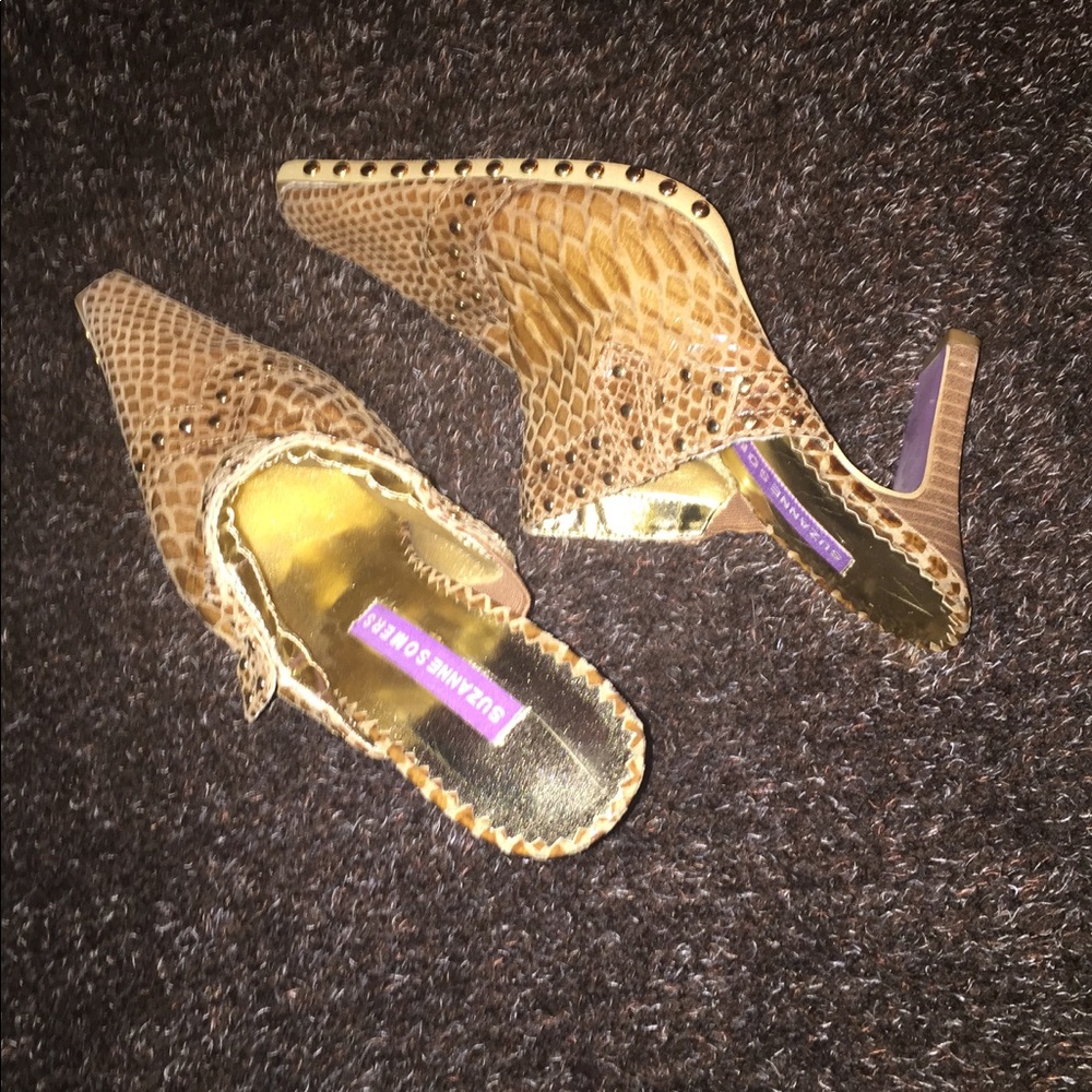 Suzanne Somers Tan/Gold Snakeskin Mule